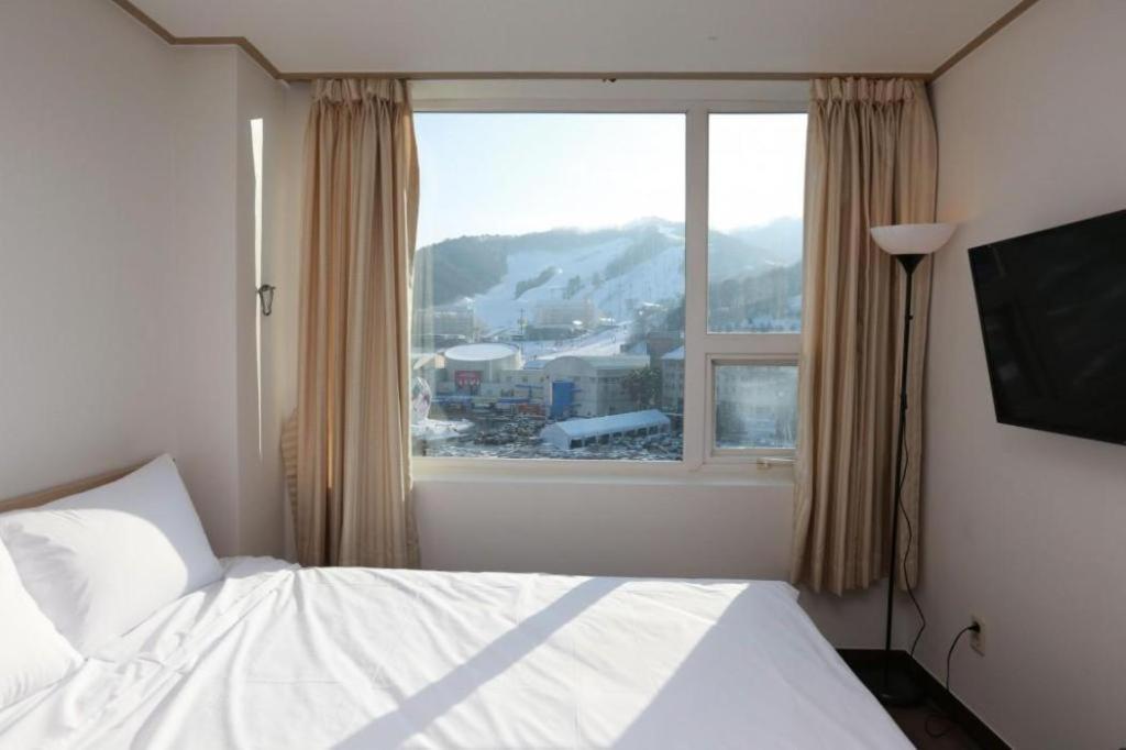 Pyeongchang The White View Exterior photo
