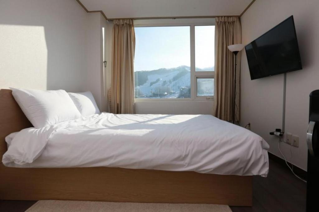 Pyeongchang The White View Exterior photo