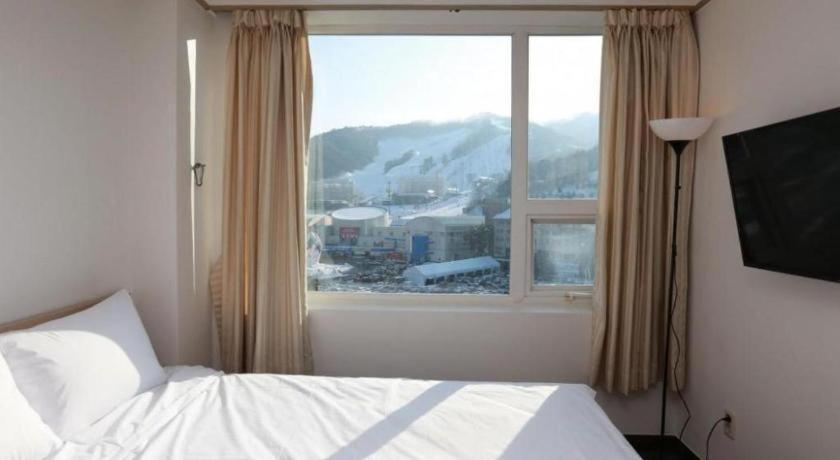 Pyeongchang The White View Exterior photo
