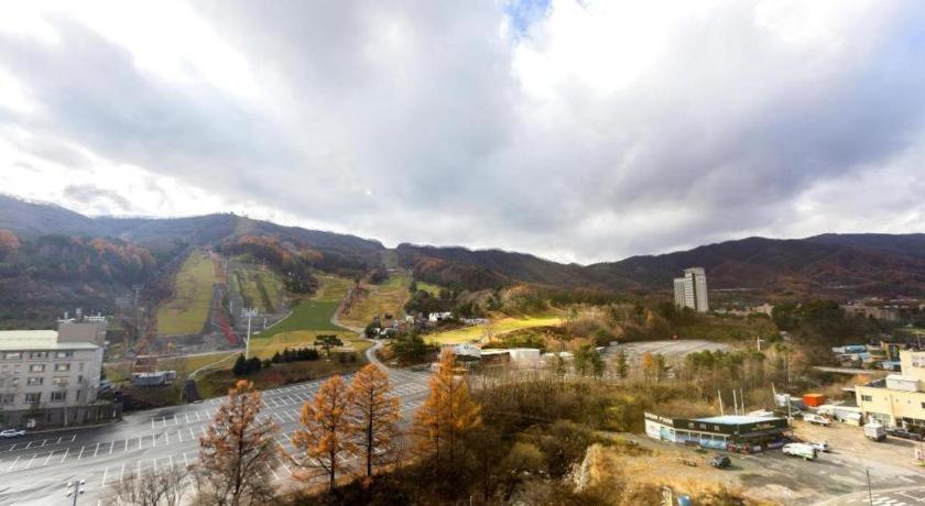 Pyeongchang The White View Exterior photo