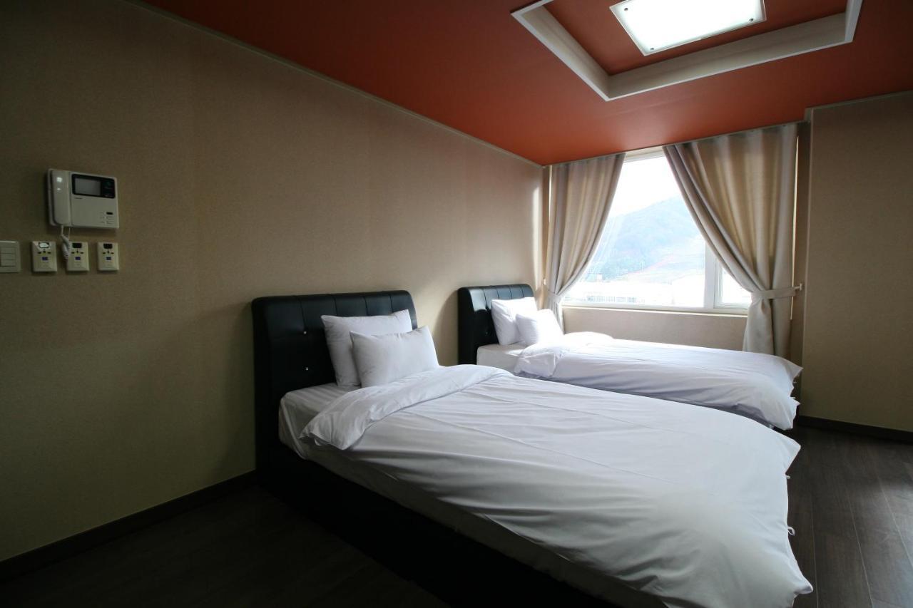 Pyeongchang The White View Exterior photo