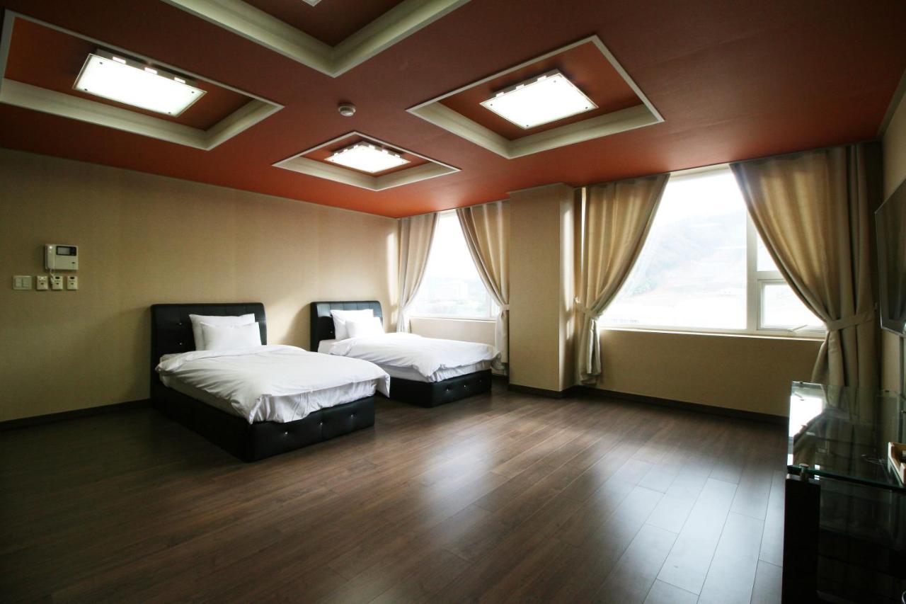 Pyeongchang The White View Exterior photo