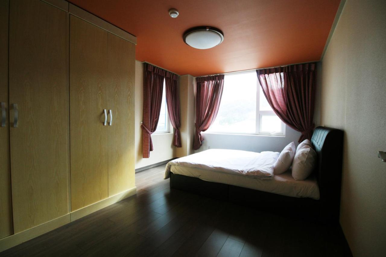 Pyeongchang The White View Exterior photo